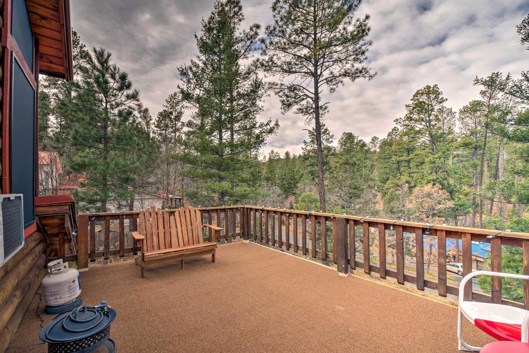 Unique Bear Country Cabin In Ruidoso With Hot Tub! Buitenkant foto
